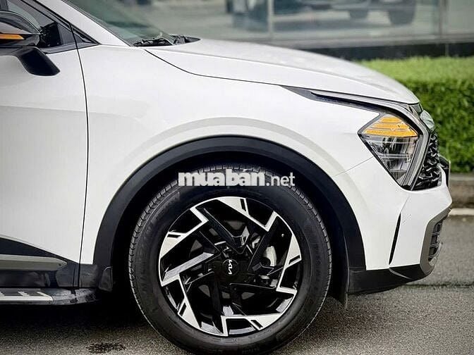 Kia Sportage 2022 Signature 1.6T AWD - 24000 km