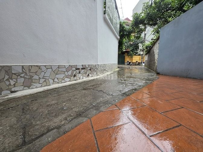 Nguyễn Khánh Toàn – Cầu Giấy Ô tô – 65 m2 -5 Tầng – Mặt Tiền 9.9 m 