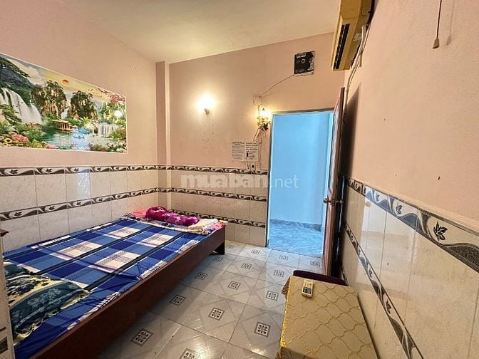 Cần cho thuê nhà nguyên căn 2 tầng Dt 130m2 tại Dĩ An