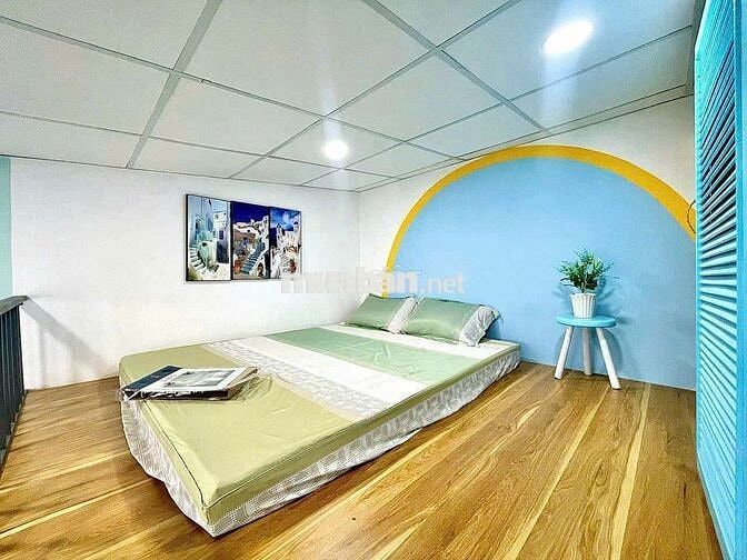 Duplex full nội thất, cửa sổ trời thoáng, gần cầu Điện Biên Phủ, Q1