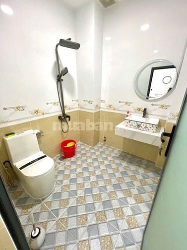 Cho thuê nhà đẹp An Dương Vương, Q6 giá 18tr 