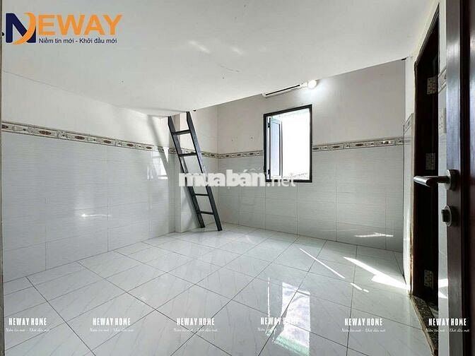 PHÒNG TRỌ CÓ GÁC - GẦN ĐẠI HỌC VĂN HIẾN - SẴN MÁY LẠNH, CỬA SỔ TRỜI