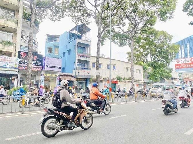 Nhà 4 lầu mặt tiền KD 3/2 (3,1m x9m) p2 q11