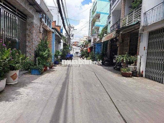 Nhà cấp 4 góc 3 mặt tiền hẻm (3,5m x18m) đường 100 Bình Thới q11