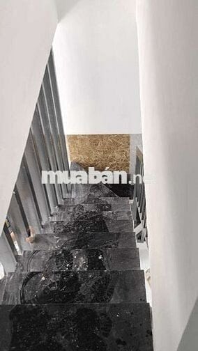 Bán nhà đường liên khu 4/5 bình chánh