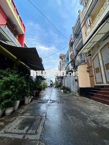 Nhà 2 mặt tiền 4 lầu (3,1m x15m) Hồng Bàng q11