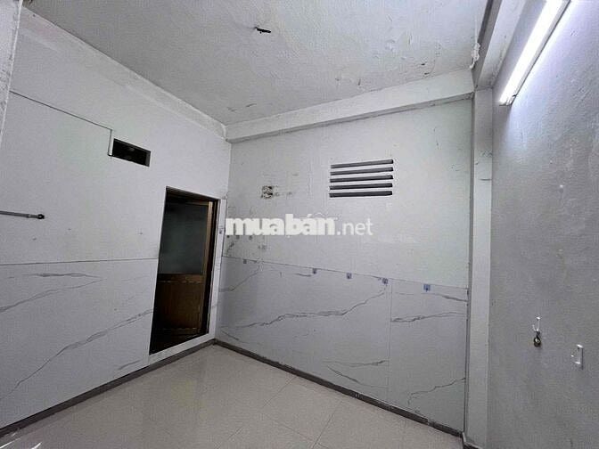 CHO THUÊ PHÒNG TÔ HIẾN THÀNH WC RIÊNG, MÁY LẠNH 2tr8