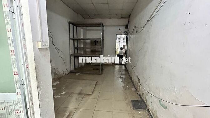 Cho thuê MBKD 92m2 Nguyễn Thái Học mặt tiền 8m, có vỉa hè giá 25 triệu