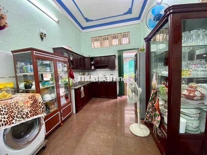 Nhà 2 mặt tiền 4 lầu (3,1m x15m) Hồng Bàng q11