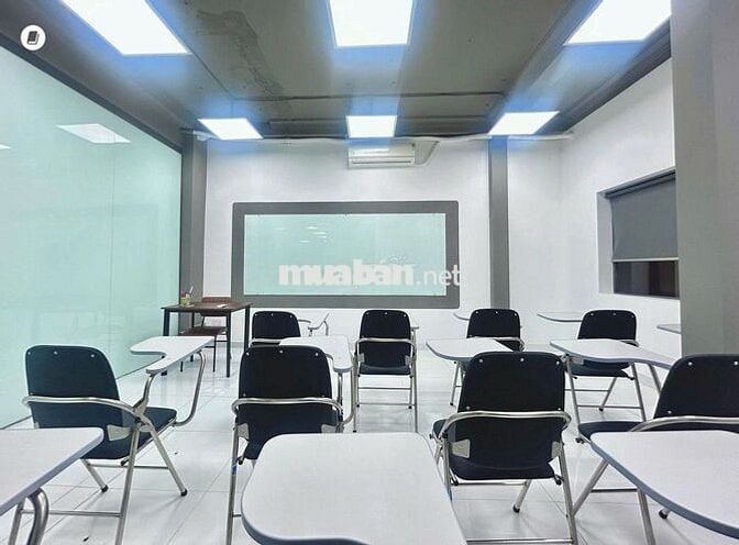 CHO THUÊ NHÀ MT VÕ OANH, Q.BT – DT 10x18M, TRỆT 2 LẦU – GIÁ 140 TRIỆU