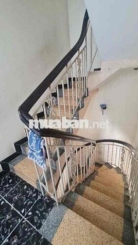 Nhà 5 tầng sát mặt tiền ( 4m x 18m) Lạc Long Quân q11