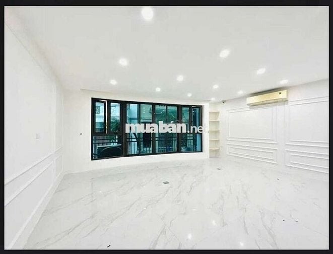 Tôi cần bán nhà mặt ngõ Lương Định Của 9tầng thang máy full nội thất