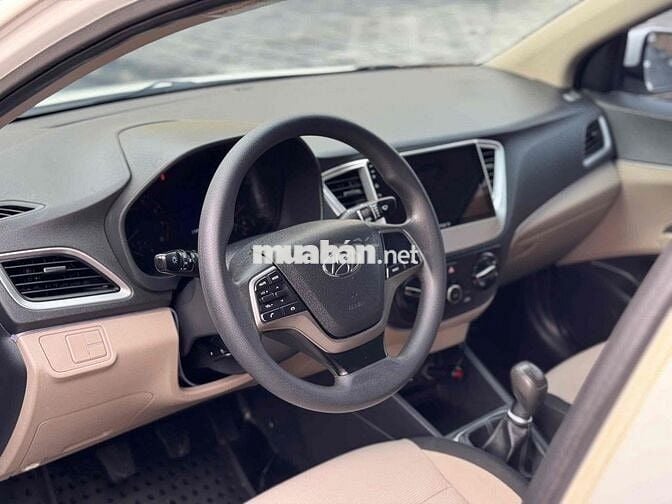 Hyundai Accent 2019 1.4 MT Base - 90000 km