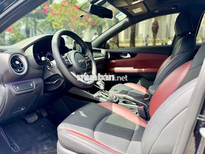 Kia K3 Premium 2024 - Màu đen - 1v4km