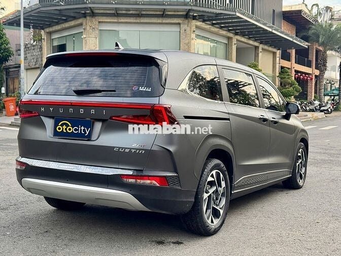 Hyundai Custin 2.0T 2024 - Wrap đen nhám - 4vkm