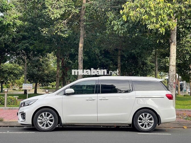 Kia Sedona 2.2 DAT Luxury 2019 - 56000 km