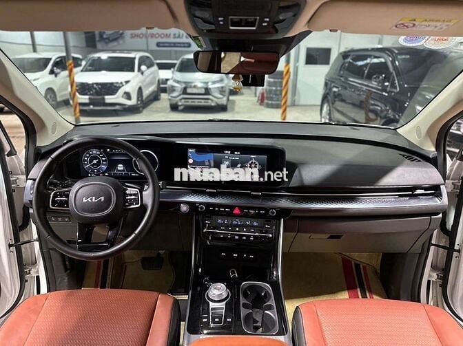 Kia Carnival 2022 Signature 2.2D - 38000 km