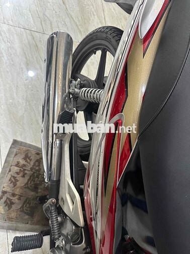 ha cảm tay xuất hóa đơn ra số mới ngay luôn.