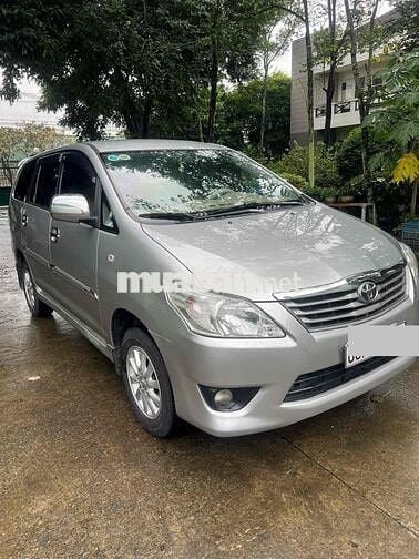 Cần bán innova 2013E