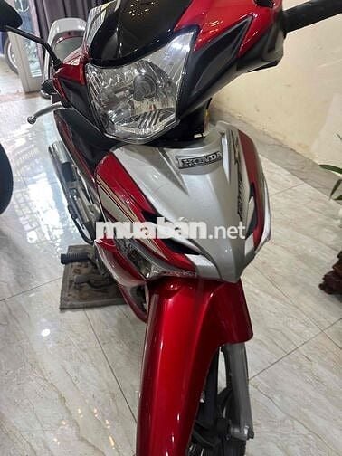 ha cảm tay xuất hóa đơn ra số mới ngay luôn.