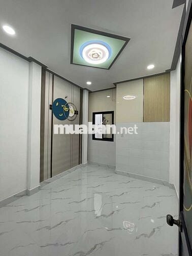 Bán nhà giáp Chợ Phú Lâm, 31 m2, nhỉnh 3 tỷ