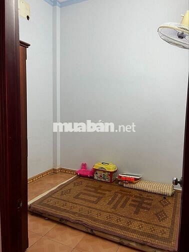 Cho thuê nhà nguyên căn 1 trệt 1 lầu – hẻm xe tải ra vào thoải mái