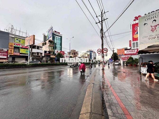 Sang hợp đồng cho thuê mặt bằng (5x20) số 352 Đại Lộ Bình Dương, Thủ D