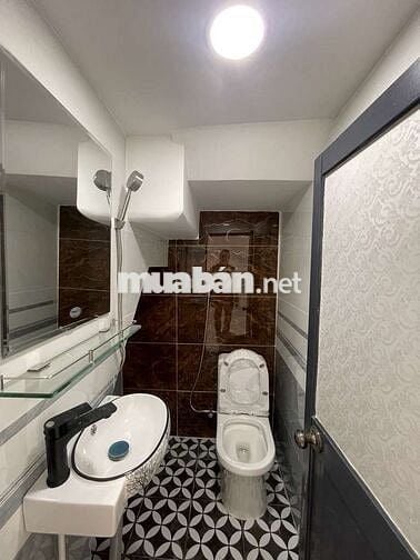 Bán nhà giáp Chợ Phú Lâm, 31 m2, nhỉnh 3 tỷ