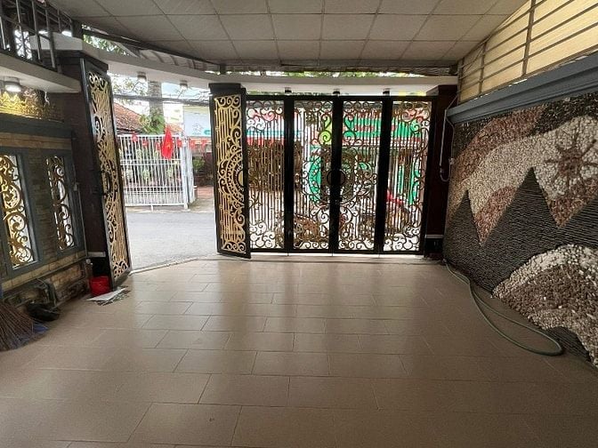 Bán nhà 3 lầu giá 13 tỷ đường 39 phường Bình Trưng TPHCM.