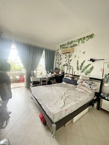 MẶT TIỀN 8M - KINH DOANH VP , CTY - KHU 300 - 88M2 4 TẦNG CHỈ 12.5 TỶ