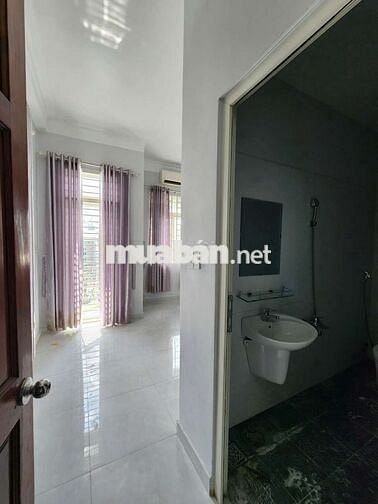 CHO THUÊ CĂN GÓC 2 MẶT HẺM XE HƠI ĐƯỜNG HIỆP BÌNH