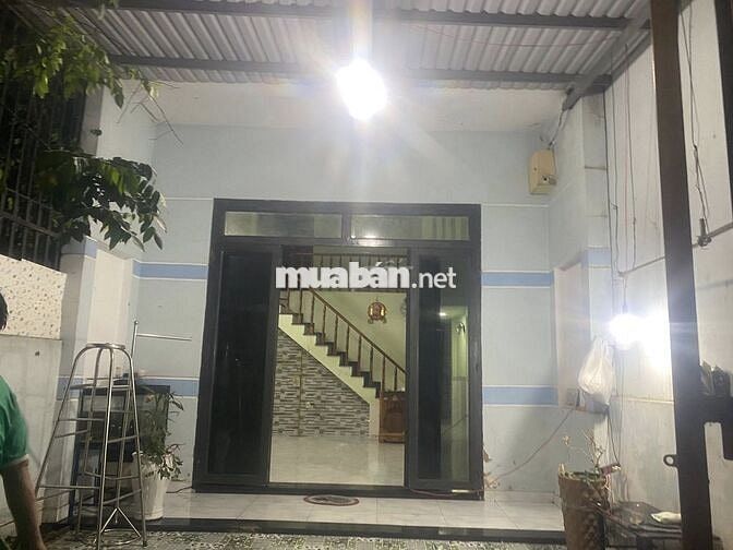 Cho thuê nhà hẻm tỉnh lộ 43, ô tô đỗ trong nhà giá thuê 8,5tr/tháng