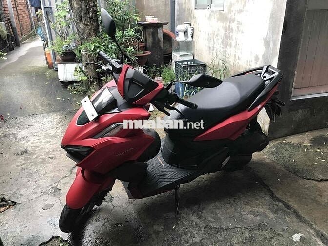 Vario 160 CBS đỏ chery Chính chủ biển 61 18.000km