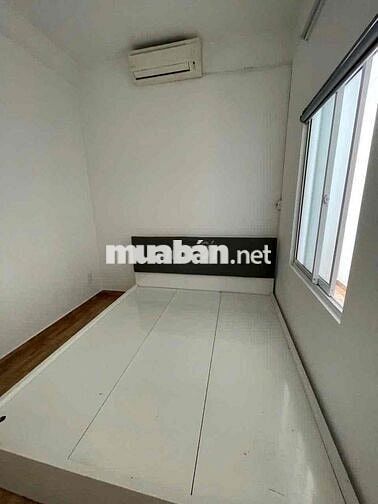 Nhà 1 trệt 1 lầu 2PN 2WC sẵn nội thất mới đẹp gần Lê Văn Chí Thủ Đức