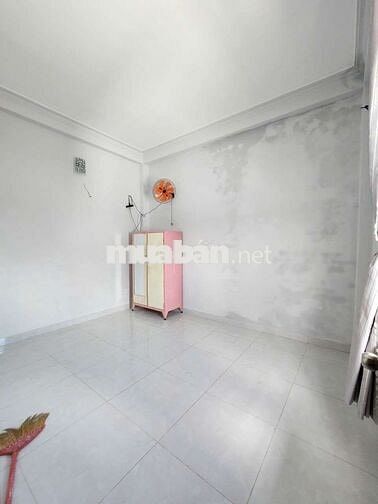 CHO THUÊ CĂN GÓC 2 MẶT HẺM XE HƠI ĐƯỜNG HIỆP BÌNH