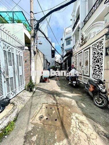 NHÀ PHỐ NGAY CÔNG VIÊN LÀNG HOA GÒ VẤP, P11,GV,HCM 5X14 (70M2) 5.95 TỶ