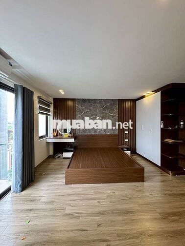 🏠 Gân Aeon Nhà mới 6 tầng thang máy, ô tô vào nhà, trung tâm Phố Trạm