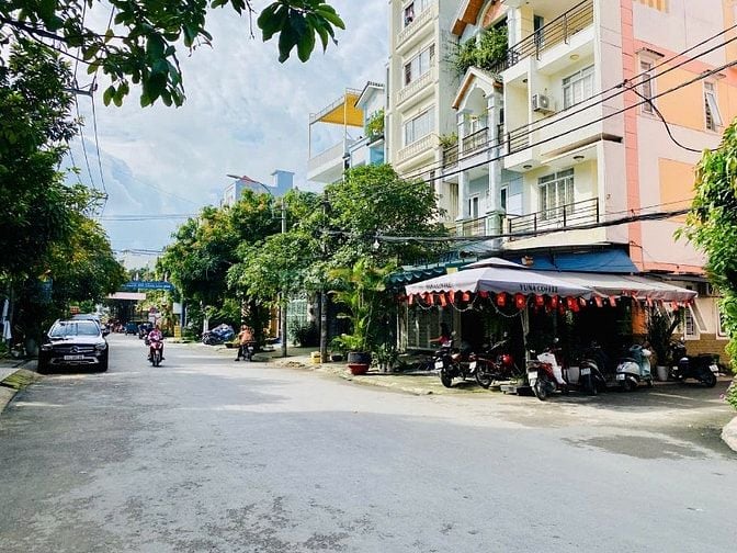 bán LÔ GÓC 2  MẶT TIỀN KINH DOANH, + 6 PHÒNG CHDV, DT 4,5m x 15m đs 59