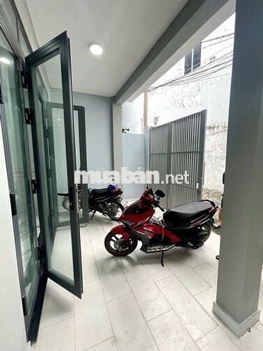 NHÀ PHỐ NGAY CÔNG VIÊN LÀNG HOA GÒ VẤP, P11,GV,HCM 5X14 (70M2) 5.95 TỶ