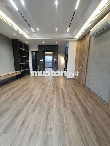 🏠 Gân Aeon Nhà mới 6 tầng thang máy, ô tô vào nhà, trung tâm Phố Trạm