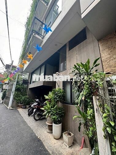 gần Lotte tayho, gân hồ tây 45m2 ,11trieu 1n1k