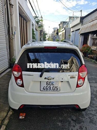 Chevrolet Spark LT 1.2 Trắng 2017 Số sàn