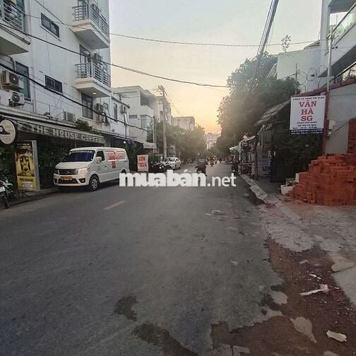 2MT Nguyễn Oanh 5x22 đường 12m ( 3 lầu nhà mới)