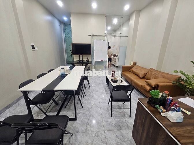 Cho thuê nguyên lầu Cityland 100m2 giá chỉ từ 6tr