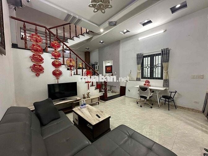 NHÀ THUÊ BÌNH THÀNH 1 lầu DT: 5mx11m