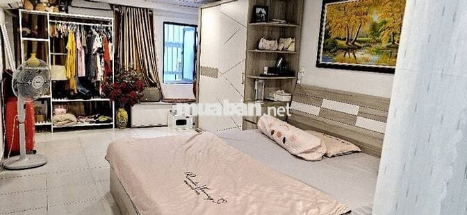 Bán nhà đường Hoàng Sa, 22m2, sổ vuông 3 tỷ
