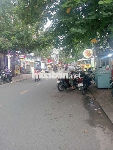 Nhà 5 tầng mặt tiền đường bông sao p5 q8 DT 4.5m x 16m 4 lầu