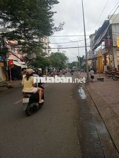 Nhà 5 tầng mặt tiền đường bông sao p5 q8 DT 4.5m x 16m 4 lầu