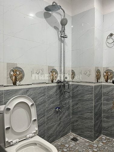 BÁN NHÀ 5 TẦNG 9 PHÒNG - THƯỢNG CÁT 8 tỷ BÁN NHÀ 5 TẦNG 9 PHÒNG - THƯỢNG CÁT 8 tỷ