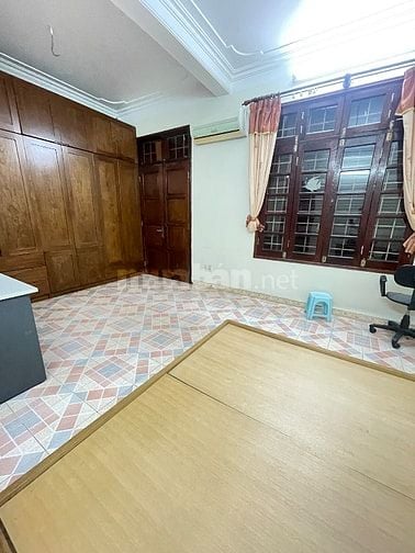 Cc Mời thuê Nhà Ngõ 4 Đặng Văn Ngũ-phạm Ngọc thạch 65mx5t góc oto 16tr